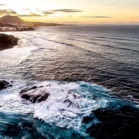 Mundo House, Playa San Marcos, Tenerife Апартаменты Икод-де-лос-Винос